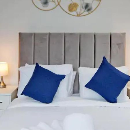 Stylish Furnished Rooms In Barking Centre المظهر الخارجي الصورة